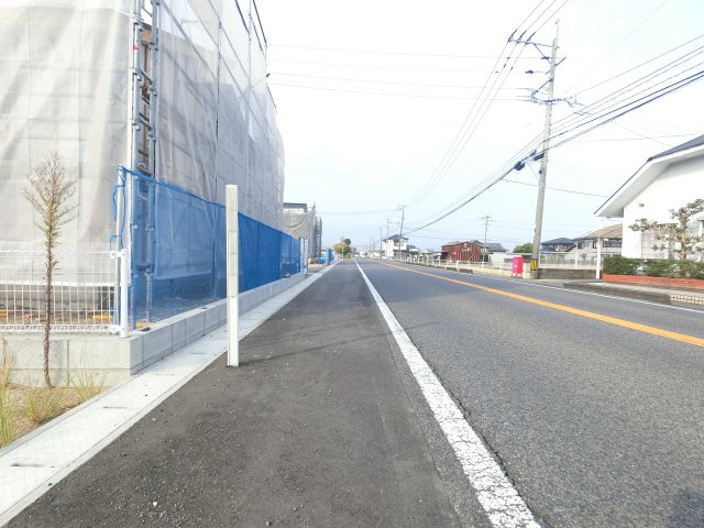 小城市牛津町乙柳2期の前面道路含む現地写真|前面道路含む現地写真です