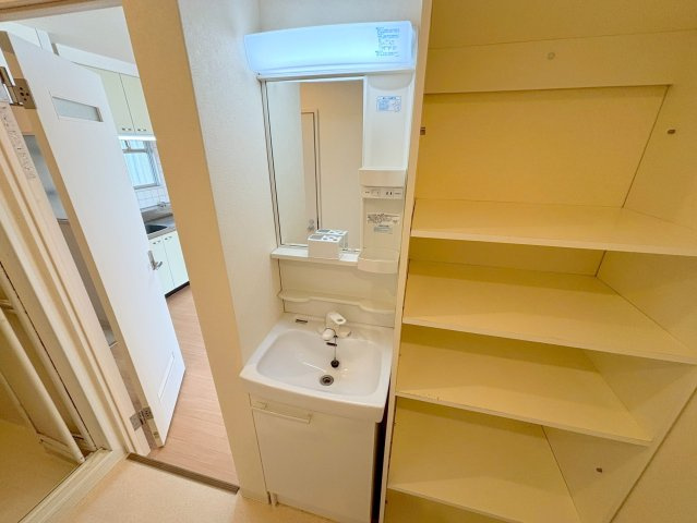 第12高光マンションの洗面所