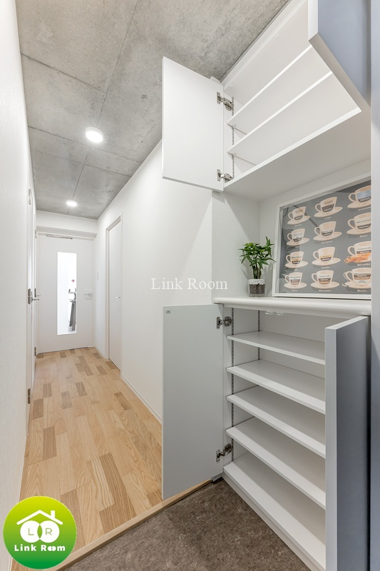 シュロス蔵前の玄関|モデルルーム