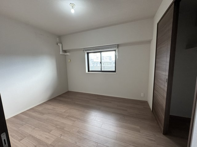 ラ・フォルム新鶴見ラウンドパークの洋室|約6.0帖の洋室