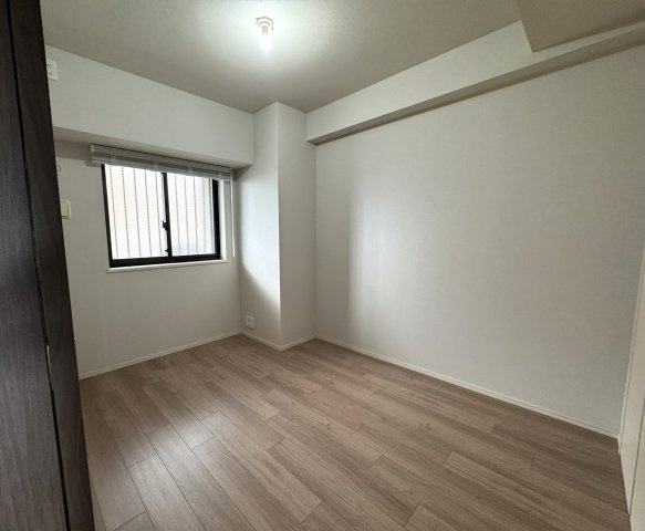 ラ・フォルム新鶴見ラウンドパークの洋室|約5.0帖の洋室