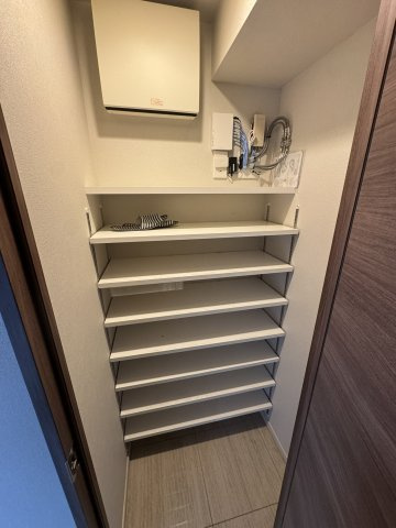 ラ・フォルム新鶴見ラウンドパークの収納|シューズインクローゼット