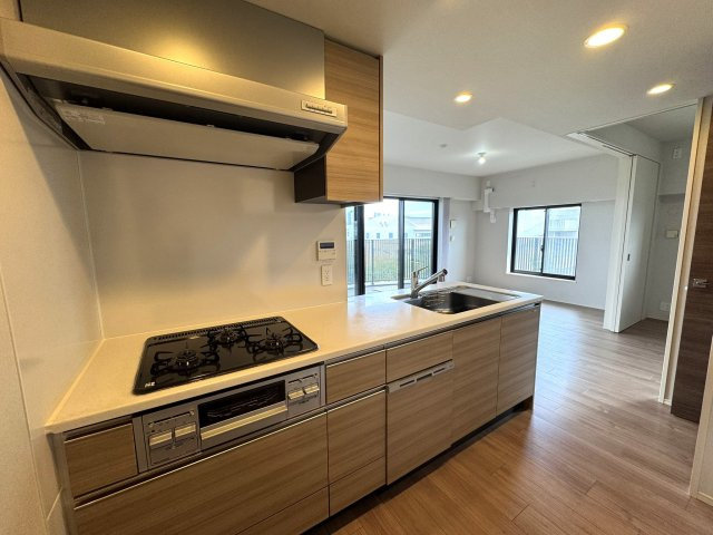 ラ・フォルム新鶴見ラウンドパークのキッチン|システムキッチン