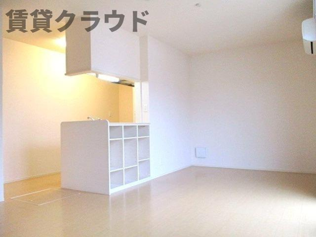 リヴェールの居間・リビング|ゆったり過ごせる居間です