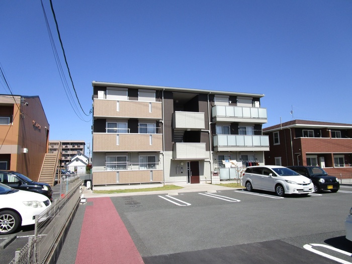 コンフォートの駐車場