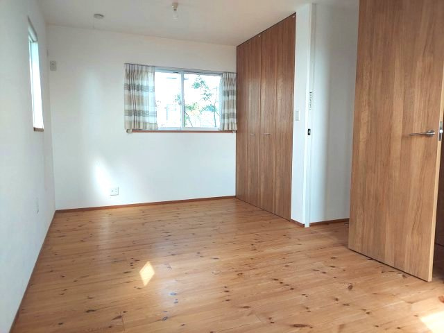 宝塚市山手台東5丁目一戸建の洋室|1階洋室約9.5帖