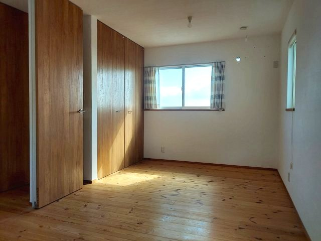 宝塚市山手台東5丁目一戸建の洋室|1階洋室約9.5帖