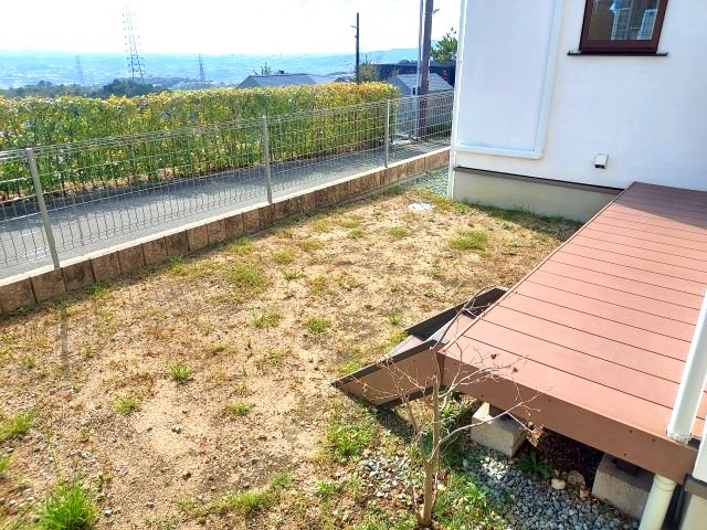宝塚市山手台東5丁目一戸建の庭