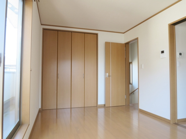 プレミールの内装|人気のふろーりんぐです。