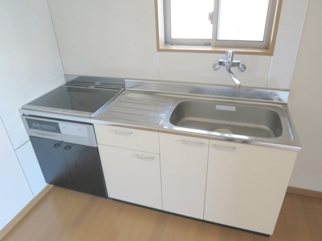 プレミールのキッチン|ワンレバー式混合水洗システムキッチン。