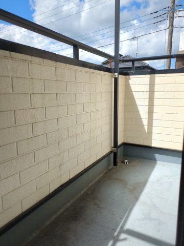 大網白里市上貝塚　中古戸建のバルコニー|バルコニーからの眺めを楽しみながら食事をしませんか