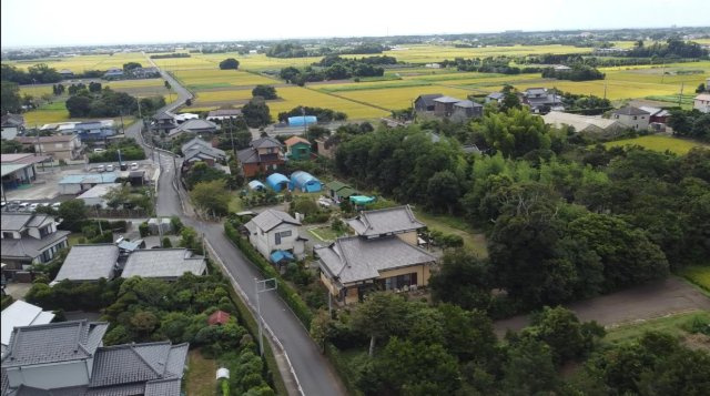 東金市宿　中古戸建の前面道路含む現地写真