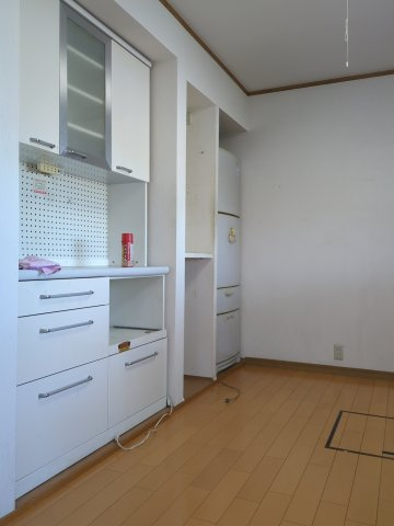 東金市菱沼　中古戸建のキッチン|コンパクトなキッチンで掃除もラクラク