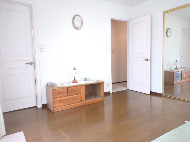 東金市田間2丁目　中古戸建の洋室|きれいな洋室です