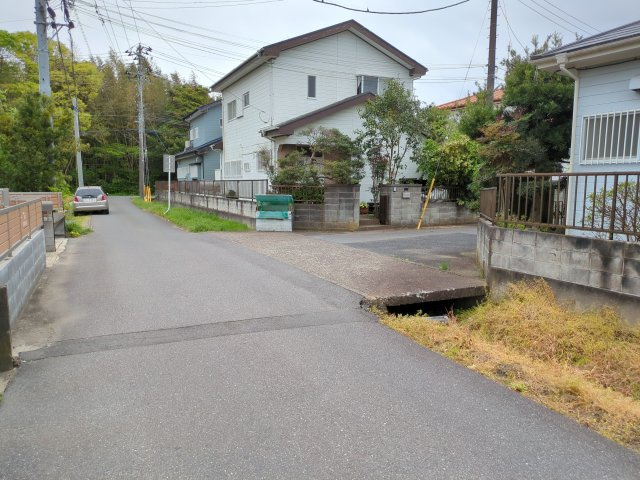 九十九里町片貝　中古戸建の前面道路含む現地写真|前面道路含む現地写真です