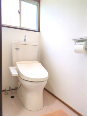 大網白里市永田　事務所付中古戸建のトイレ|清潔感のあるトイレです