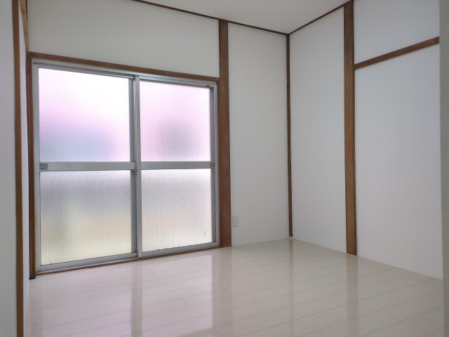大網白里市永田　事務所付中古戸建の洋室|ゆったりした洋室です