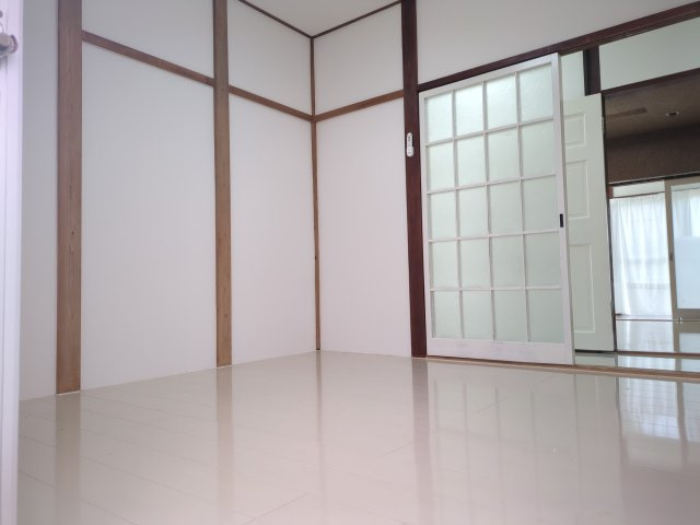 大網白里市永田　事務所付中古戸建の洋室|ゆったりした洋室です