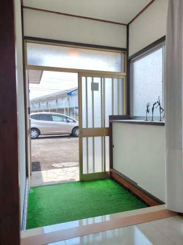 大網白里市永田　事務所付中古戸建の和室|和室ならではの温かな和の空間で寛ぎの時間を過ごせます