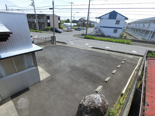 大網白里市永田　事務所付中古戸建の駐車場|駐車スペースもあります