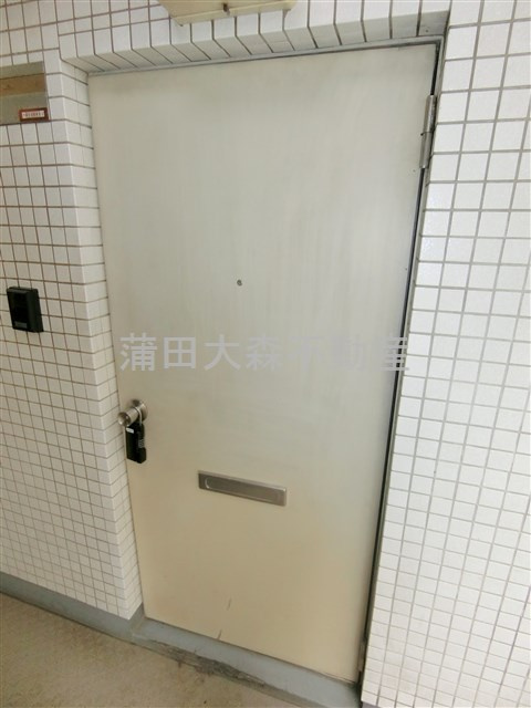 グレイス蒲田の玄関