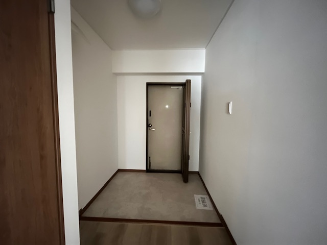 南海狭山コーポ2号棟の玄関