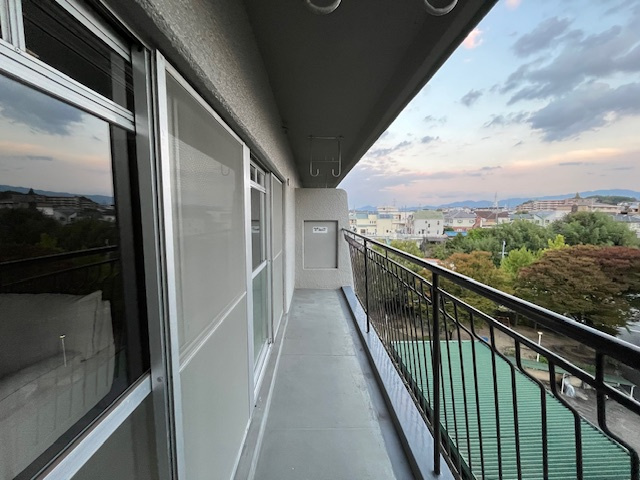 南海狭山コーポ2号棟のバルコニー