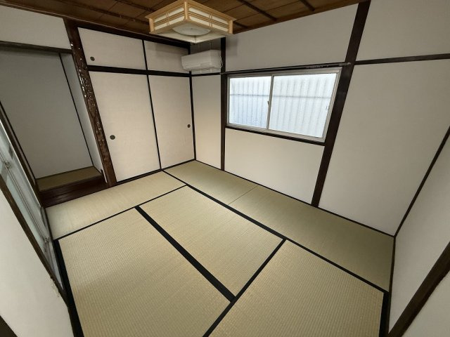 東坊城町戸建ての和室