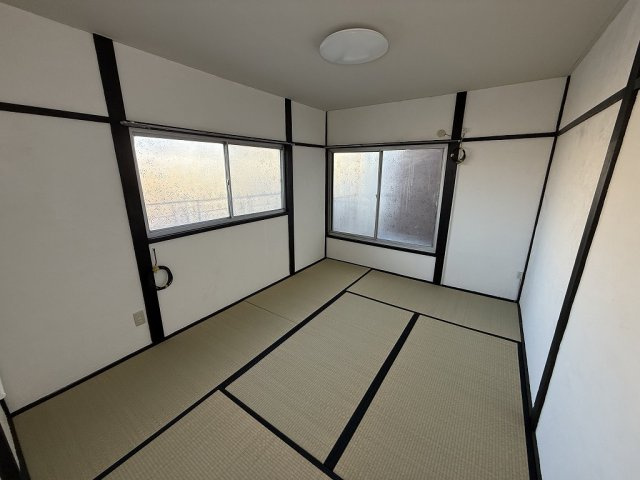 東坊城町戸建ての和室