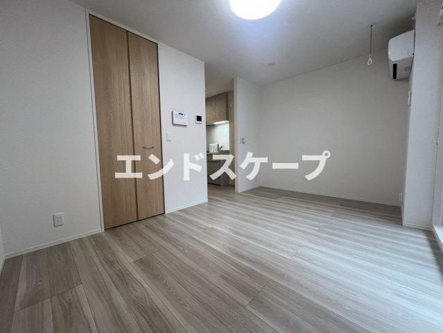 ＡＫコンフォルト高崎栄町の居間・リビング|高崎、前橋のお部屋探しはエンドスケープまで！お客様の理想お聞かせ下さい♪
内装の色味が画像と異なる場合がございます。