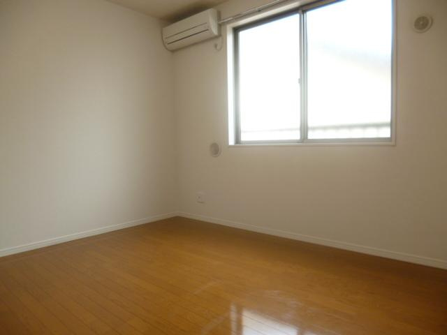 さいたま市桜区西堀１丁目のアパートの居間・リビング