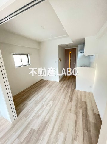 エスリード弁天町グロリアの居間・リビング