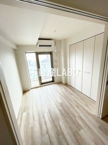 エスリード弁天町グロリアの洋室