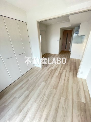 エスリード弁天町グロリアの寝室