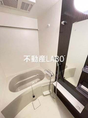 エスリード弁天町グロリアの浴室