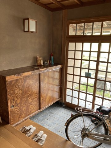 桐生市境野町農地付き中古戸建の玄関|玄関です