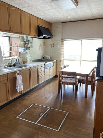 桐生市境野町農地付き中古戸建のキッチン|きれいなキッチンです