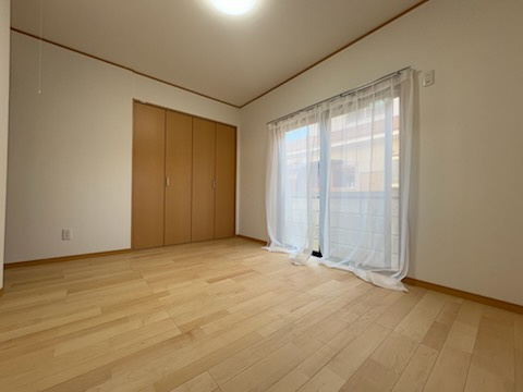 千代田町舞木新築平家建ての洋室|明るい洋室です