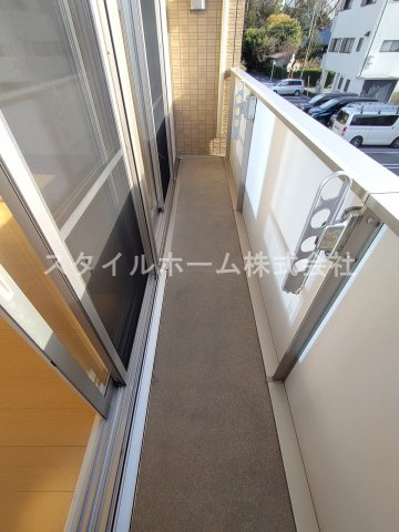 宮前ヒルズＢ棟のバルコニー