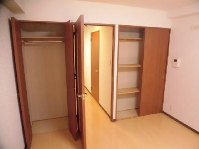 アビターレ油小路の収納|収納２か所