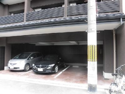 アビターレ油小路の駐車場