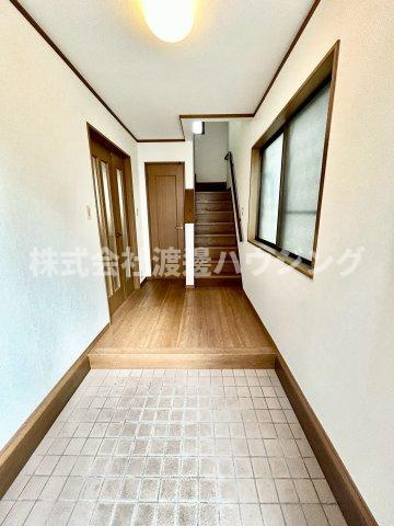 山口邸の玄関