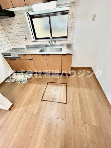 山口邸のその他|床下収納