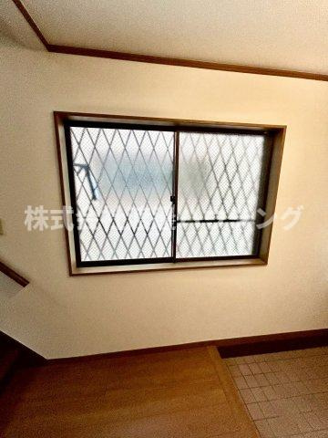 山口邸のその他|窓