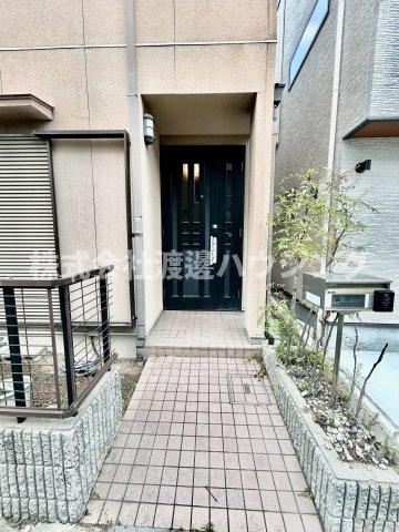 山口邸のエントランス