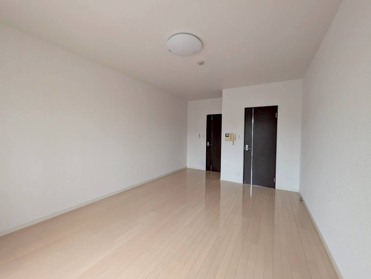 ル・クラージュ花屋敷の居間・リビング