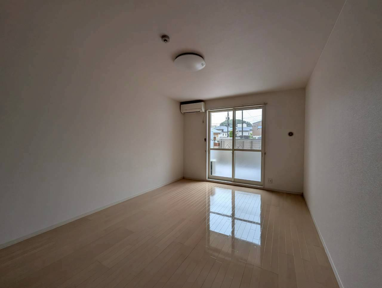 ル・クラージュ花屋敷の居間・リビング