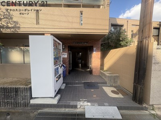 ダイドーメゾン甲子園口のエントランス