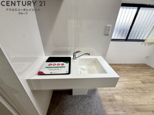 1口IHコンロ付きのシンプルなキッチン