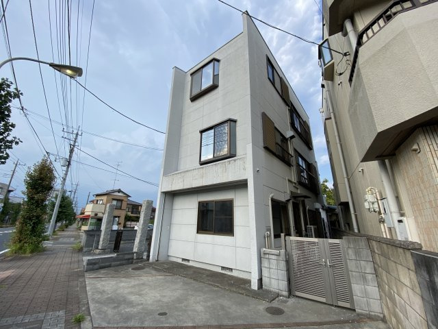 行田市佐間　【リフォーム済】の外観|外観もきれいです